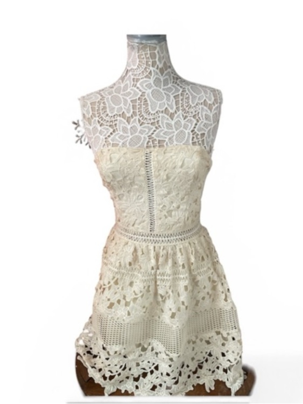 Romeo & Juliet Couture Cream Strapless Crochet Lace Mini Dress - Floral Detail